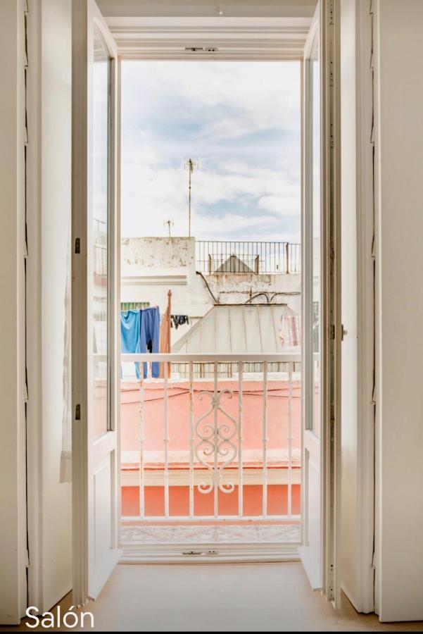 Diseno Y Confort Junto A La Catedral กาดิซ ภายนอก รูปภาพ